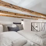 Molo Longo - &