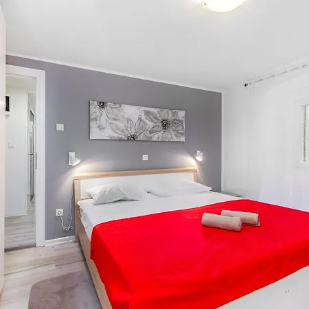 Molo Longo - & Rijeka