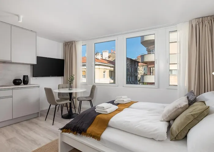 Molo Longo - & Apartment *