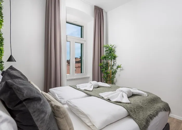 Apartment Molo Longo - & *
